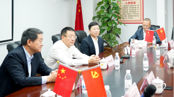 省文旅厅戴允康厅长赴龙8航旅检查指导工作